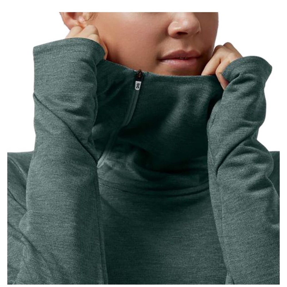 ON running hoodie